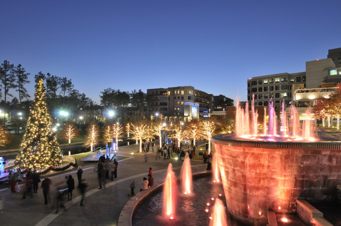 waterway-square-fountains-and-tree