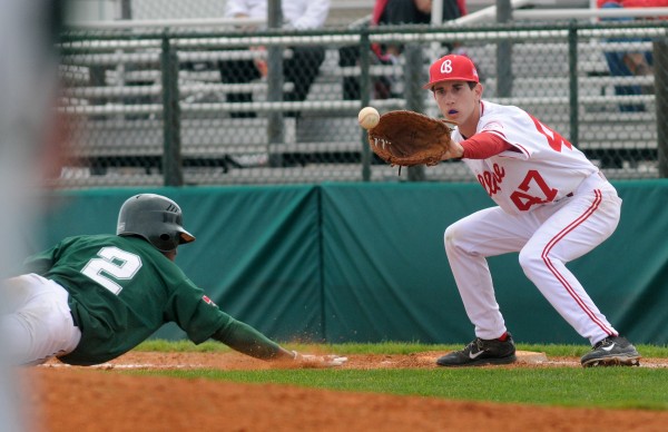Bellaire-vs-Strake-Jesuit-Baseball-23-e1398726705639