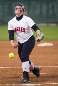 Atascocita's Shelby McGlaun (34) pitches during Atascocita's 1-0 victory over Kingwood on March 17, 2015, at Atascocita High School.