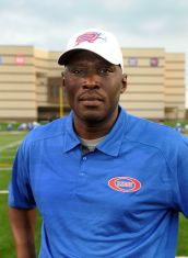 Oak Ridge head coach Dereck Rush